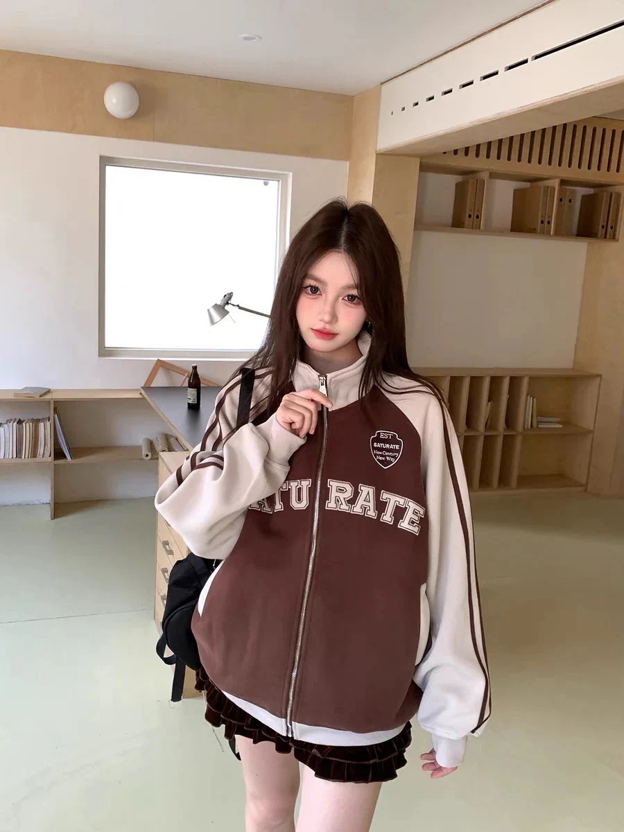 アメリカン レトロ シック 刺繍 2025 新着情報 春 秋 冬 スポーツウェア ヒップホップ ストリートダンス スウェット ルーズ ビッグシルエットバイカラートラックジャケット