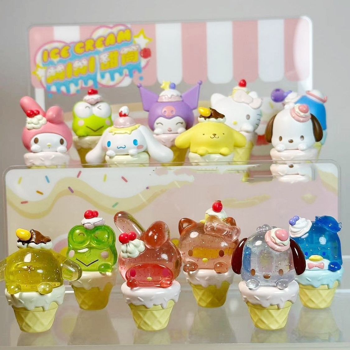 メガ割-新しいサンリオ甜筒mini盲袋盲箱アイスクリームクーロミ醜い魚玉桂犬公仔デスクトップにプレゼントを飾る