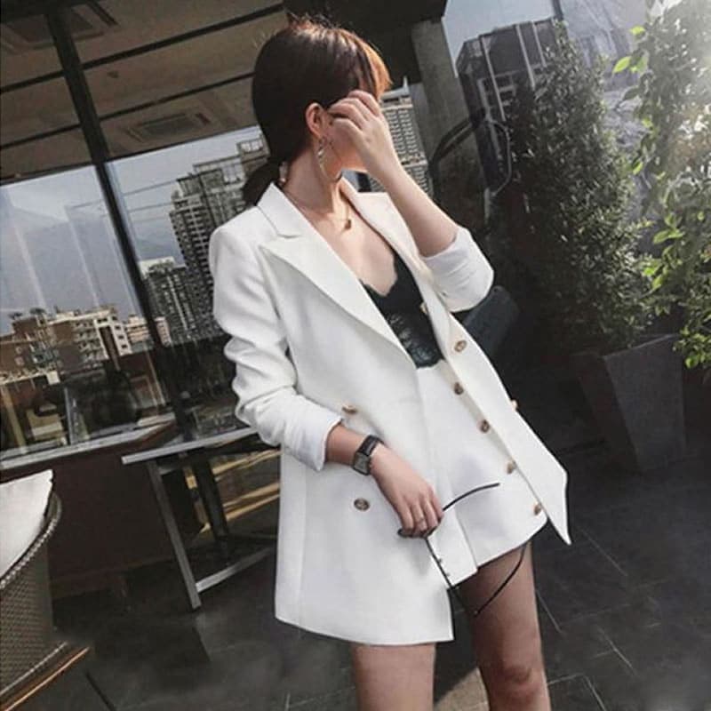 セットアップキャバスーツツーピースオルチャン可愛い無地ゴールlドボタン　長袖　ショートパンツ黒　紺　藍色　白　ジャケットショートパンツハイウエスト大人っぽいママスーツキレイめレディース