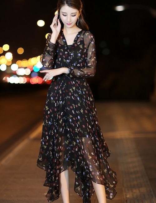 1169．花柄イレギュラーヘムロングドレス（ブラック） 100,000円