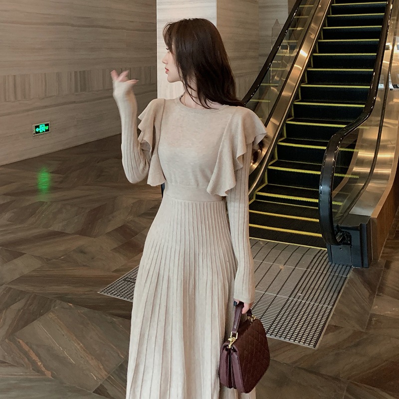 ワンピース レディース ロング ロング丈 長袖 ニット ランドネック フリル プリーツ 切り替えデザイン ウエストリボン タイト 細身 スリム 無地 きれいめ 上品 パーティー 演奏会 二次会
