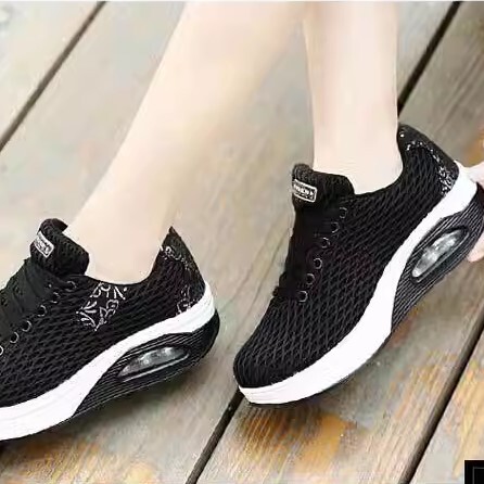 レディース スニーカー ランニング スポーツ 4.8cm ウォーキング 美脚 脚長 メッシュ 蒸れない かわいい シンプル カジュアル おしゃれ かっこいい スポーティー マニッシュ ボーイッシュ