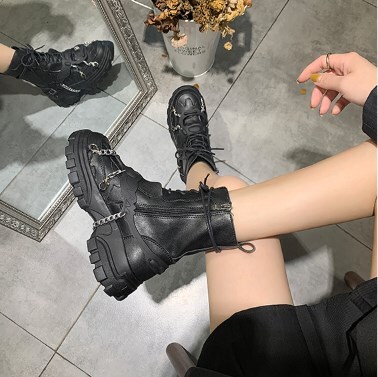 ブラック マーティンブーツ レディース 春秋 シングルブーツ クールスキニースカートショートブーツ ブーツ ブーティー 厚底 歩きやすい 裏ボア 暖かい あったか カジュアル お洒落 かっこいい