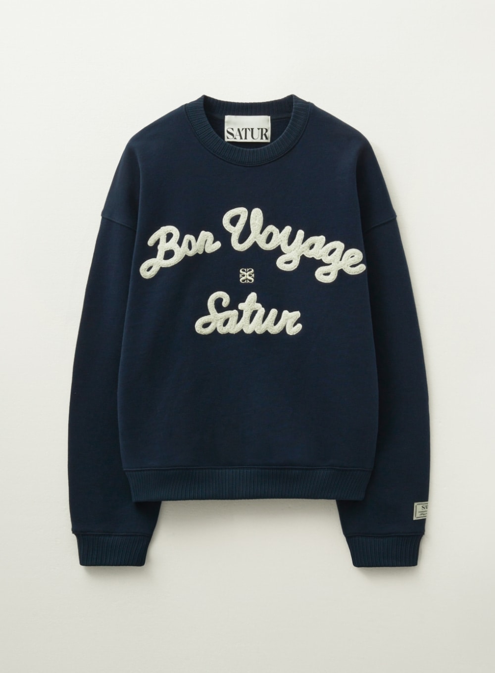 ★韓国の人気★【SATUR】★Bon Voyage Boucle Sweatshir.t★ ☆韓国の人気☆【SATUR】☆Bon Voyage Boucle Sweatshir.t☆