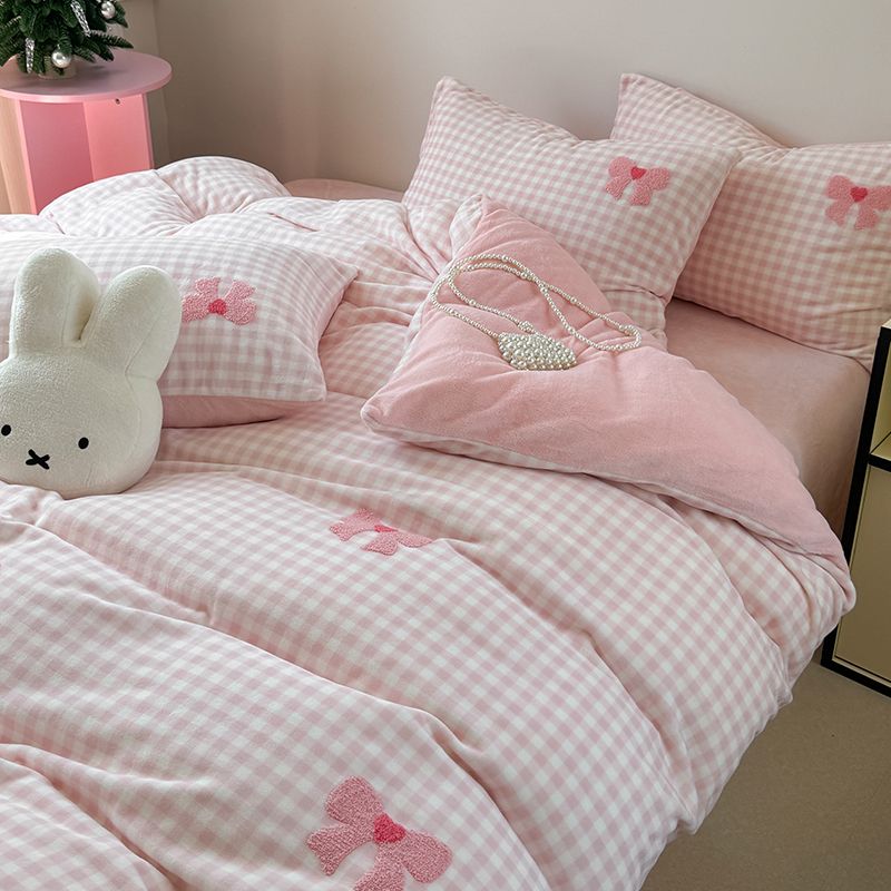 厚手のタオル刺繍ミルク絨毯ベッドの上に4つの冬の両面サンゴ絨毯布団カバーシーツ学生寮ベッド製品 5,888円