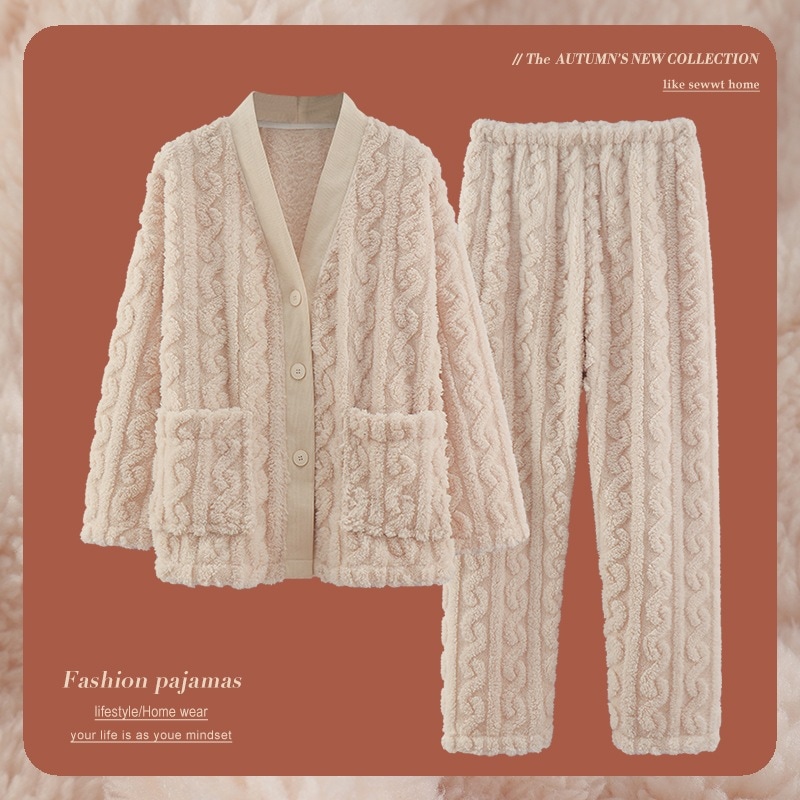 秋と冬のサンゴのベルベットのパジャマ女性のモデル暖かいフランネルのホームウェアの日のスーツ