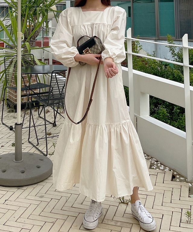 注文殺到 両ポケット スクエアネック ティアード ロング ワンピース