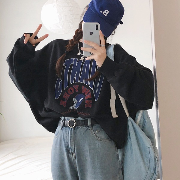 韓国ファッション オーバーフィット ラウンド ジャイアント レタリング マンツーマンTシャツ