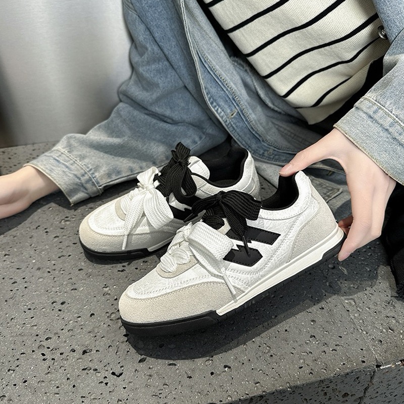 Dexunの韓国版レディースシューズ2025年早春新作オールマッチカジュアルフォレストガンプシューズレトロレースアップホワイトシューズスニーカー