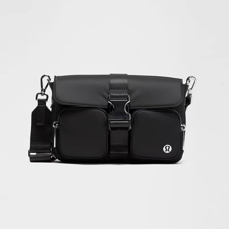 Wunderlust Messenger Bag 3L 収納　男女兼用 防水 スポーツ 軽量ポッチ