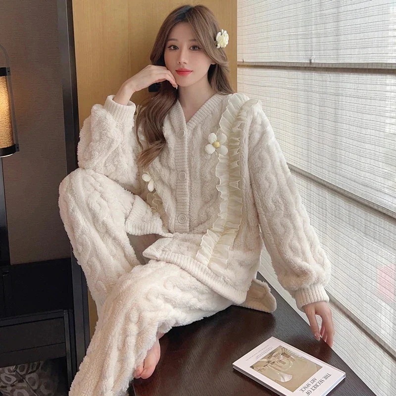 ルームウェア もこもこ ふわふわ 裏起毛 上下セット 花飾り フランネル 寝間着 毛布 ひんやりボトムス ロングパジャマ 柔らかい肌触り セットアップ