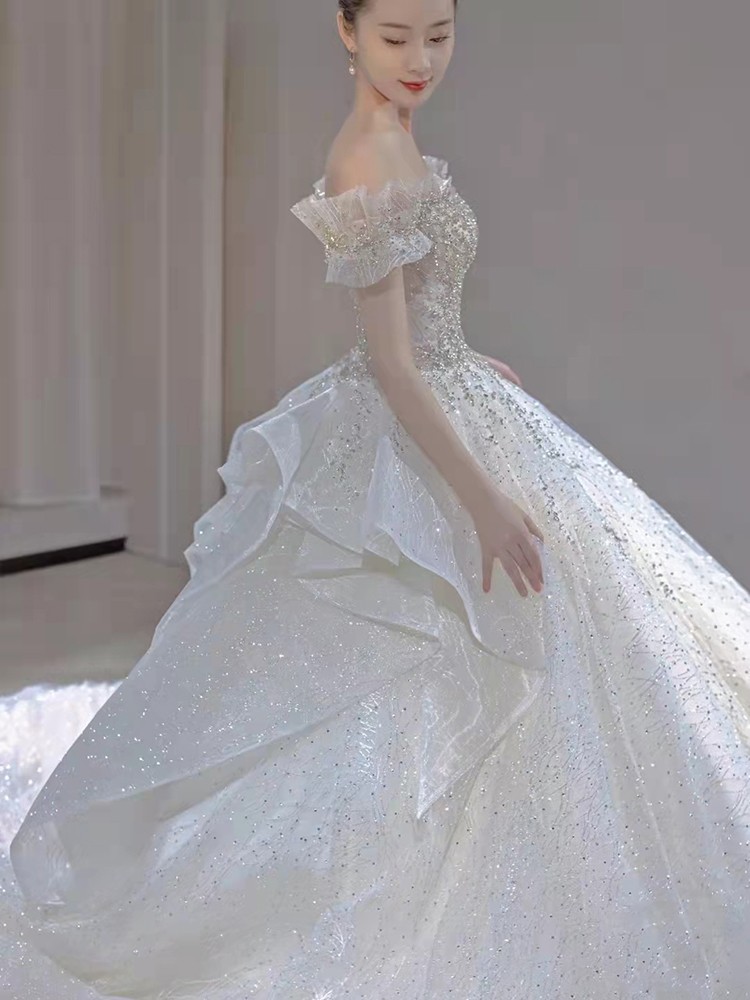 メインウェディングドレス2025花嫁ワンショルダーレトロハイエンドプリンセスファッション秋シンプルロングテールライト