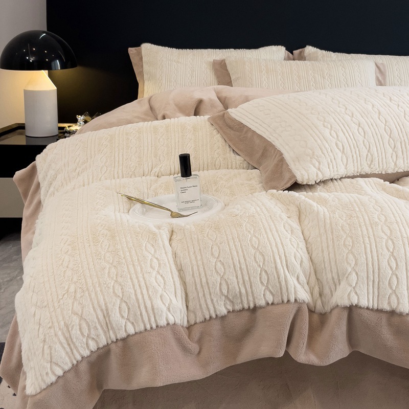 冬色ミルクベルベット寝具4点セット掛け布団カバー厚みのある暖かいウサギのぬいぐるみ寮用3点セット