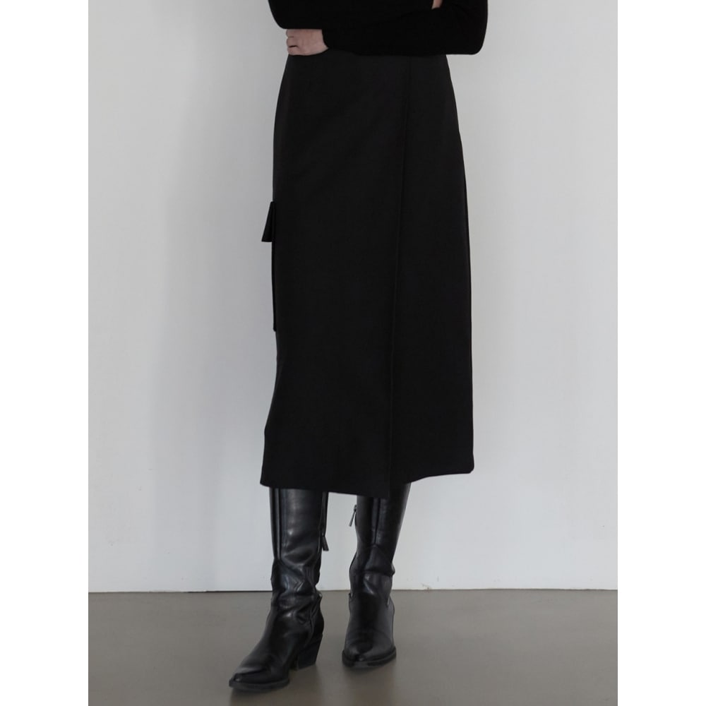 ウイダイアゴナルアウトポケットスカートブラック OU1272