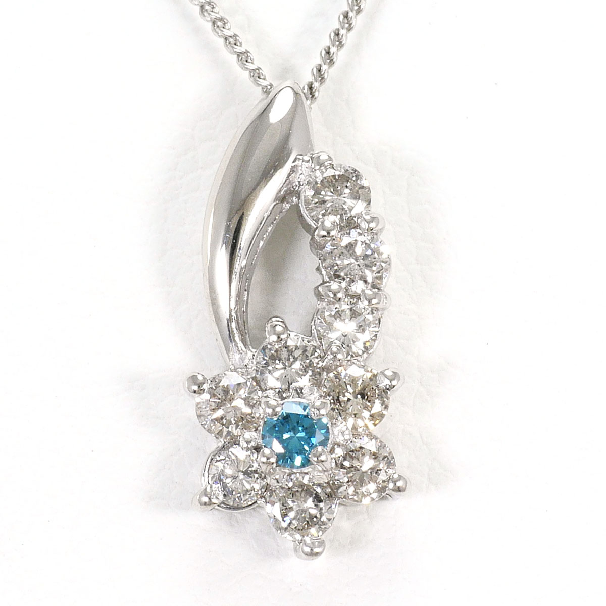 PT900 プラチナ PT850 プラチナ ネックレス ブルーダイヤ ダイヤモンド 0.50ct 総重量約3.5g 約40cm 中古