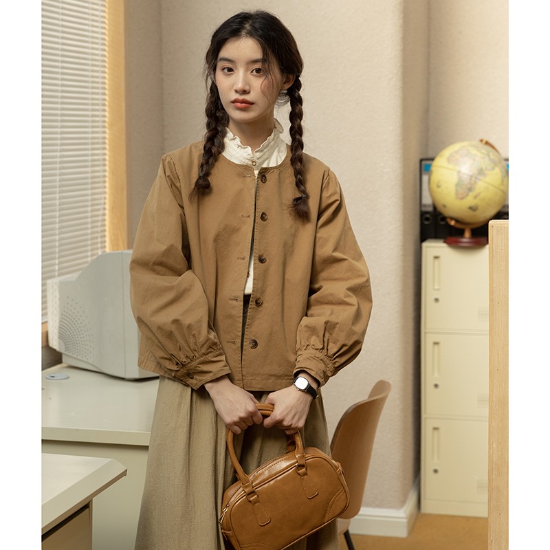 カレッジスタイルのシンプルな文学ラウンドネックジャケット女性用2024春秋緩い怠惰なスタイル長袖トップス