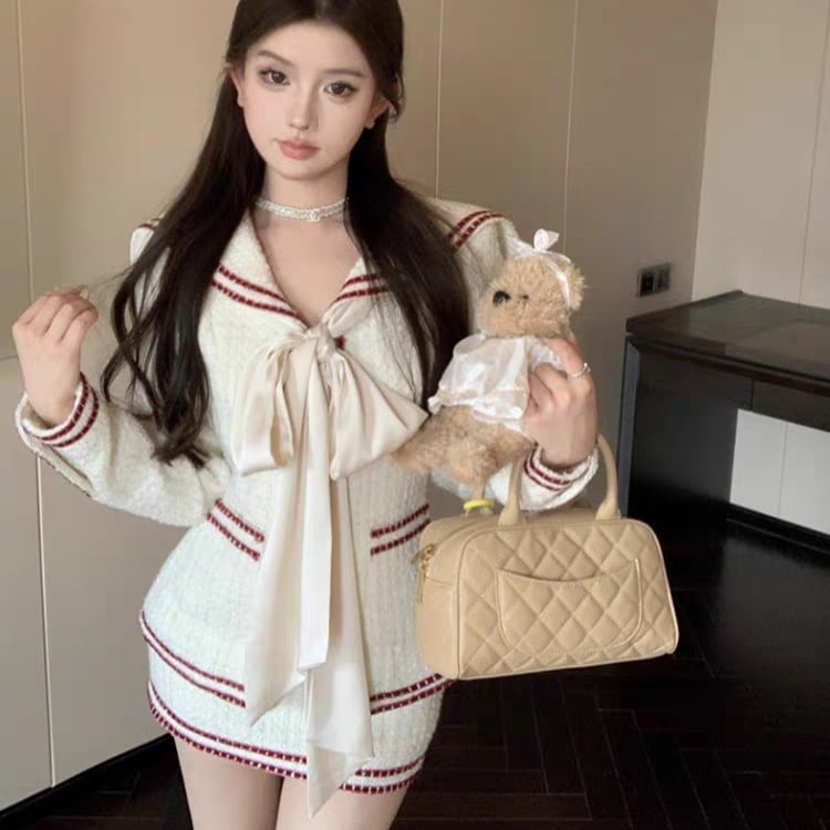 お嬢様 リボン本 ショート丈 コート着 + ミニスカートットアップセ