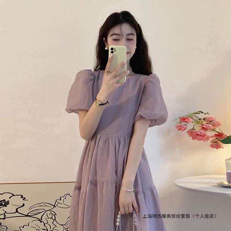 【1つ買うと10つ無料】夏の女子プリンセススカートバブルスリーブドレスは薄い気質の長いスカートを示します