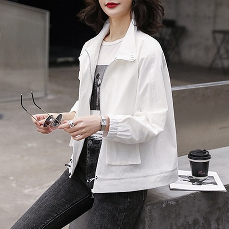 アウター レディース ジャケット ブルゾン ドロストジャケット ジップアップ ポケット付き ショートコート ライトアウター ホワイト 大人可愛い きれいめ 上品 エレガント フォーマル ガーリー
