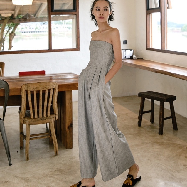 ボトムス パンツ ズボン オールインワンパンツ ロングパンツ 袖なし チューブトップ かわいい 大人可愛い きれいめ シンプル カジュアル 上品 おしゃれ かっこい 大人女子 こなれ感 ラフ ルーズ 7,311円