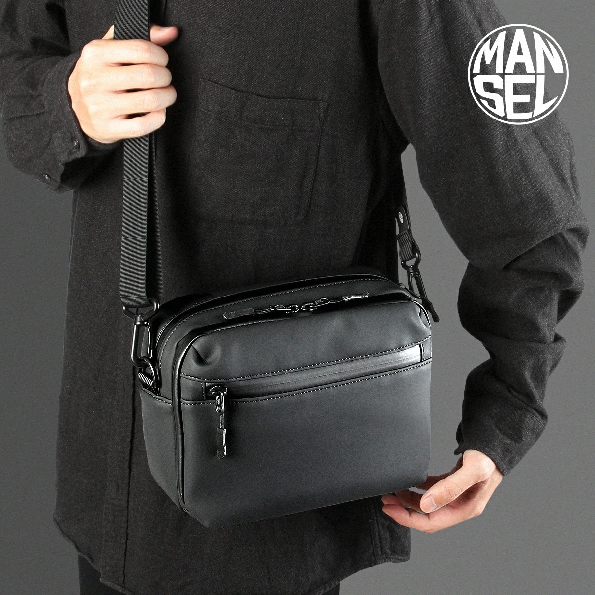 マンセル ショルダーバッグ メンズ レディース 防水 軽量 黒 大人 斜めがけ 小さめ ミニショルダーバッグ ペットボトル ポケット多い ブランド おしゃれ かっこいい 30代 40代 50代 A5 6,622円