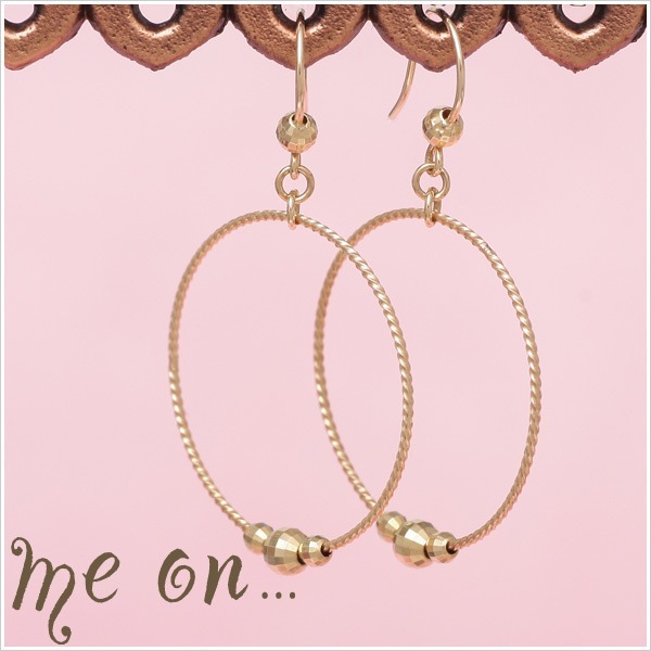 me on... K10イエローゴールドフープモチーフピアス 発送目安２-３週間
