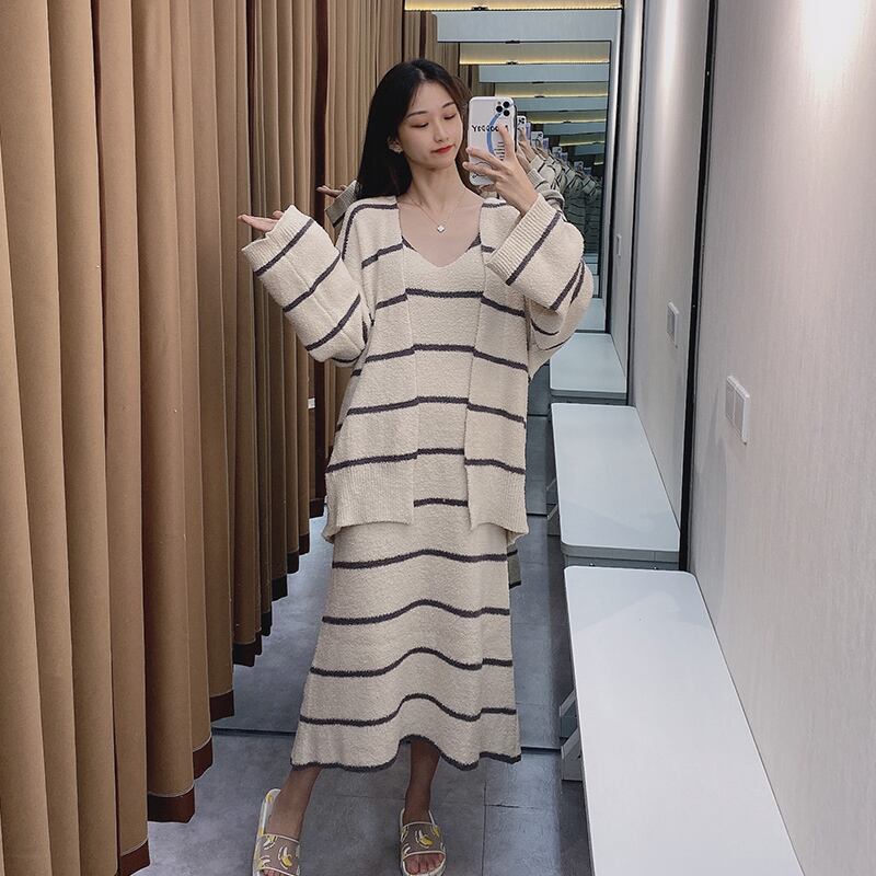ルームウェア パジャマ 部屋着 寝巻き ナイトウェア ロング ロング丈 袖あり 襟なし ストレート ワイド もこもこ モコモコ ふわふわ 上下セット 2点セット ツーピース かわいい ca-0656
