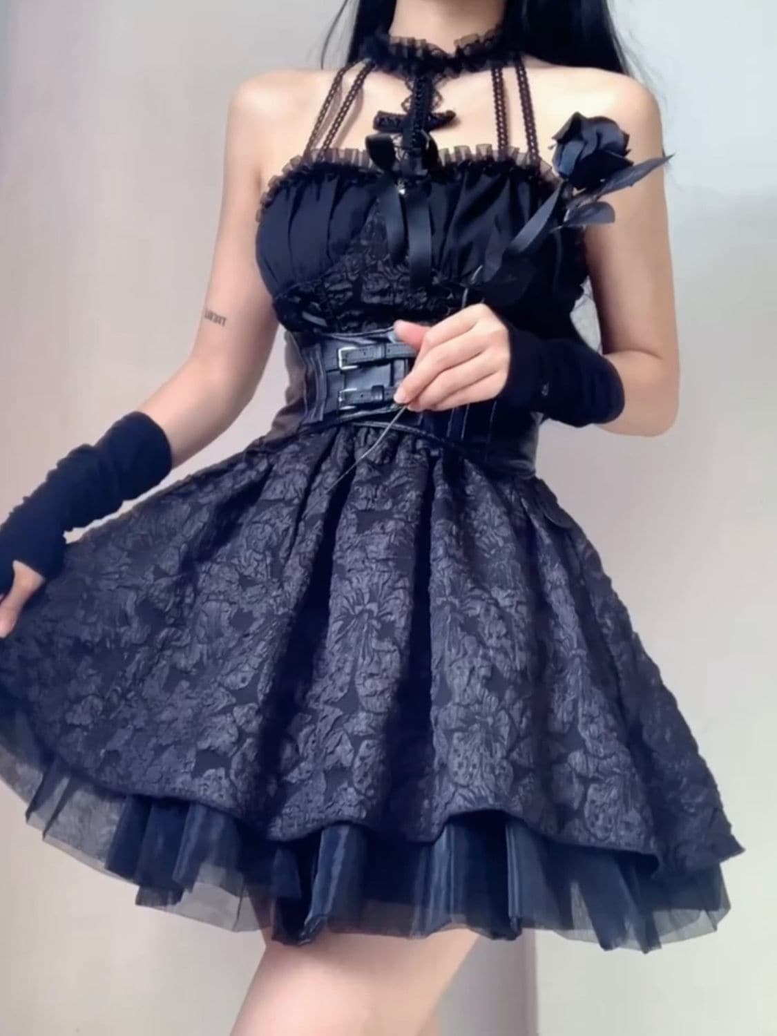 春ダークプリンセスセクシーレトシックスタイルホルタードレスプリーツウエストパフスカート