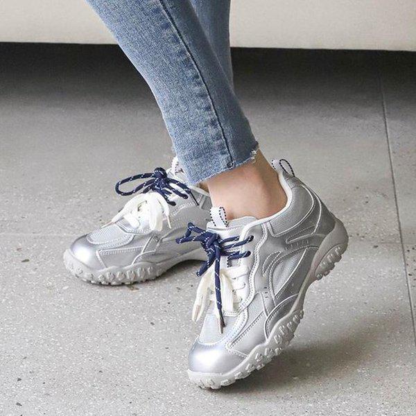 女性用ランニングシューズ ダッドスニーカー