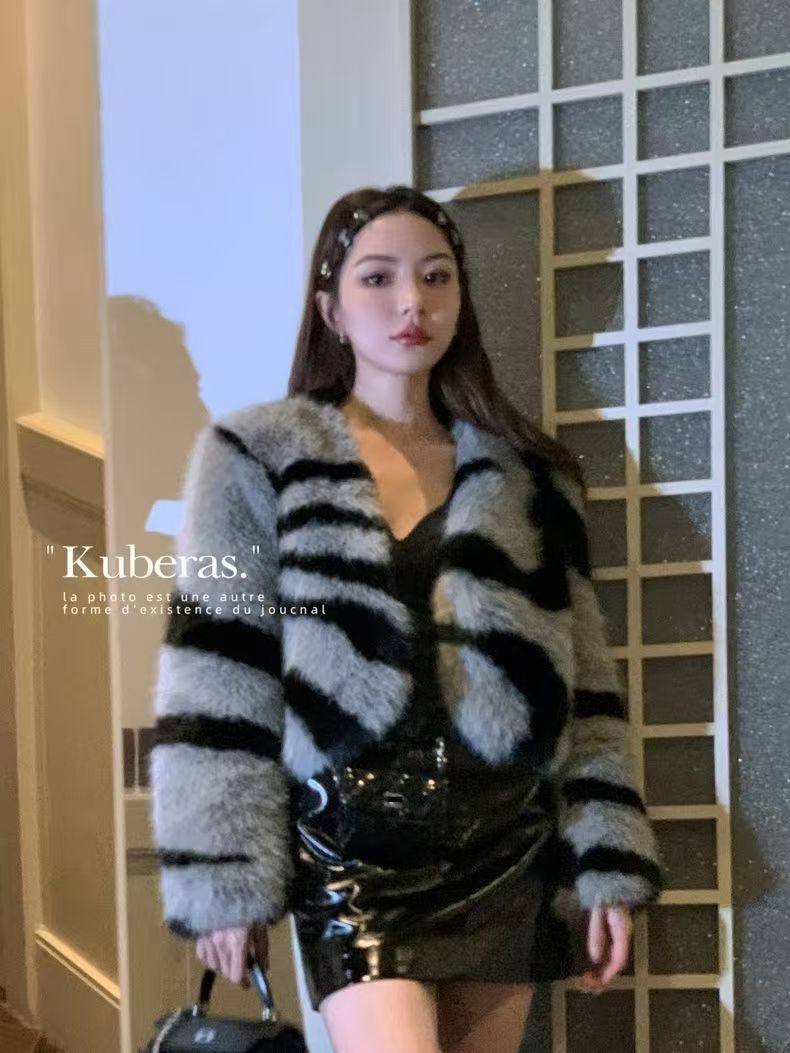 厚手保温2025年秋冬フレンチ優しい雰囲気高級感ゼブラ柄エコファーコート女