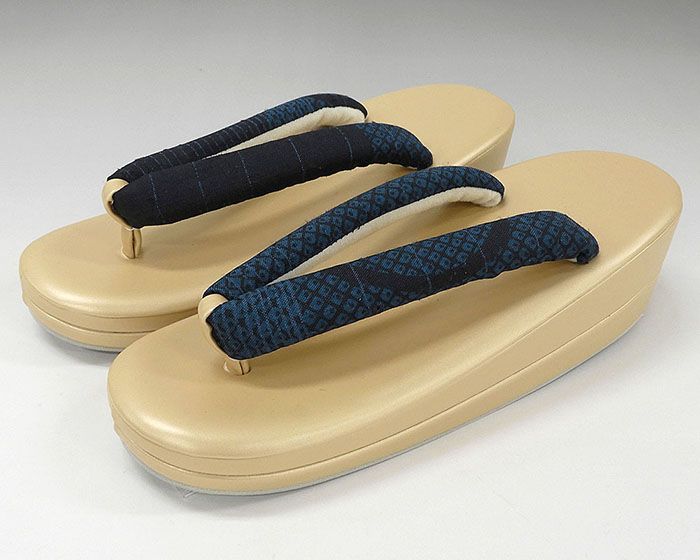 草履 しょうざん 生紬生地を鼻緒に使用した草履 履物 フリー 新品