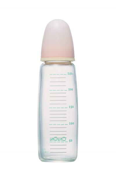 他サイト： ChuChu チュチュ 【耐熱ガラス製 240mL】チュチュ スリムタイプ耐熱ガラス製哺乳びん 240mL【0歳~離乳期まで乳首のサイズアップ不要】 0か月~ 240mlの商品画像