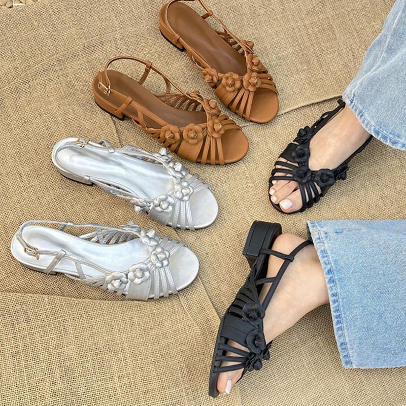 3color 可愛い立体フラワー．お花付きデザイン バックストラップ付き ストラップ ローヒールサンダル