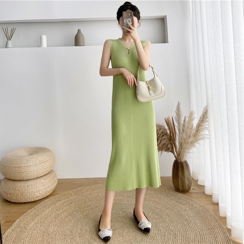 ワンピース ミモレ ミモレ丈 袖なし ノースリーブ Vネック スリム タイト ストレート リブニット 伸縮性 ボタン ニット サマーニット かわいい 大人可愛い きれいめ シンプル カジュアル 大人