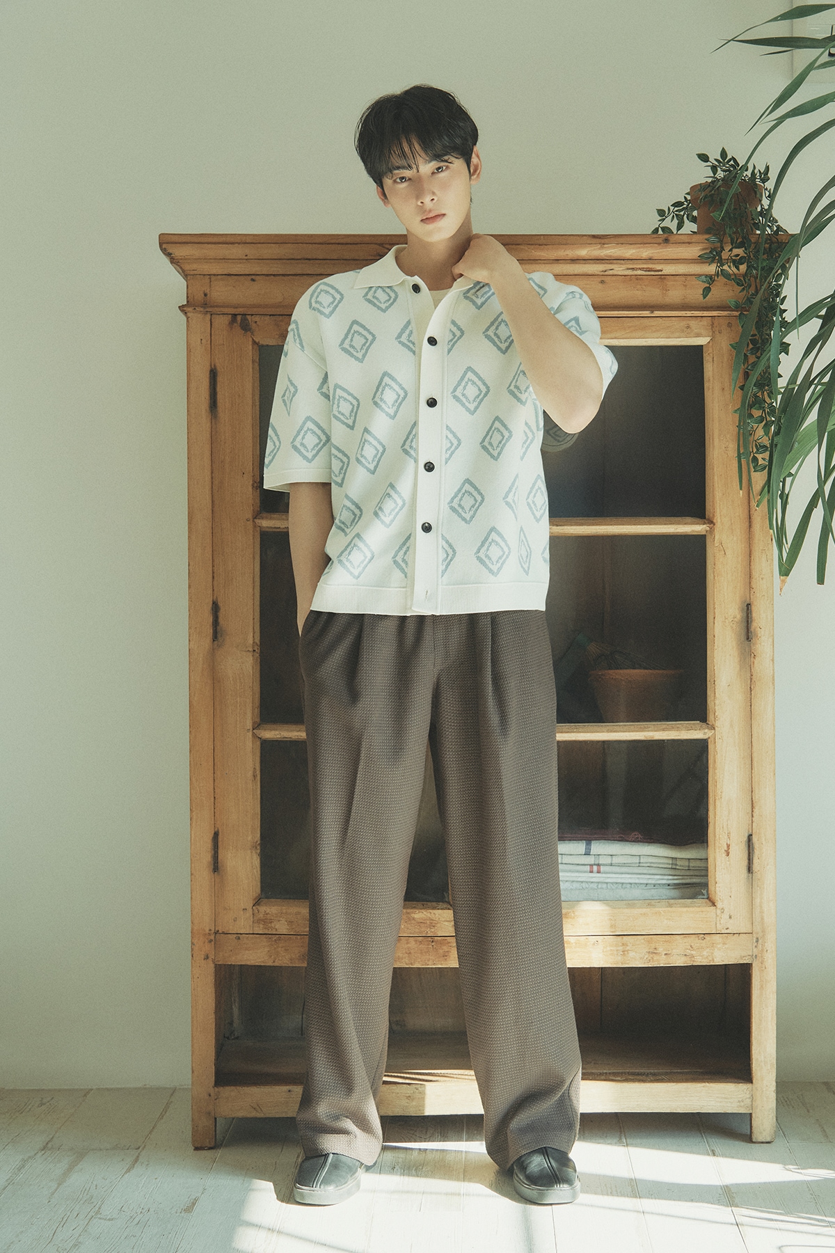 [25SS][チャ·ウヌPICK] 菱形パターンカラーハーフカーディガン LLM51501