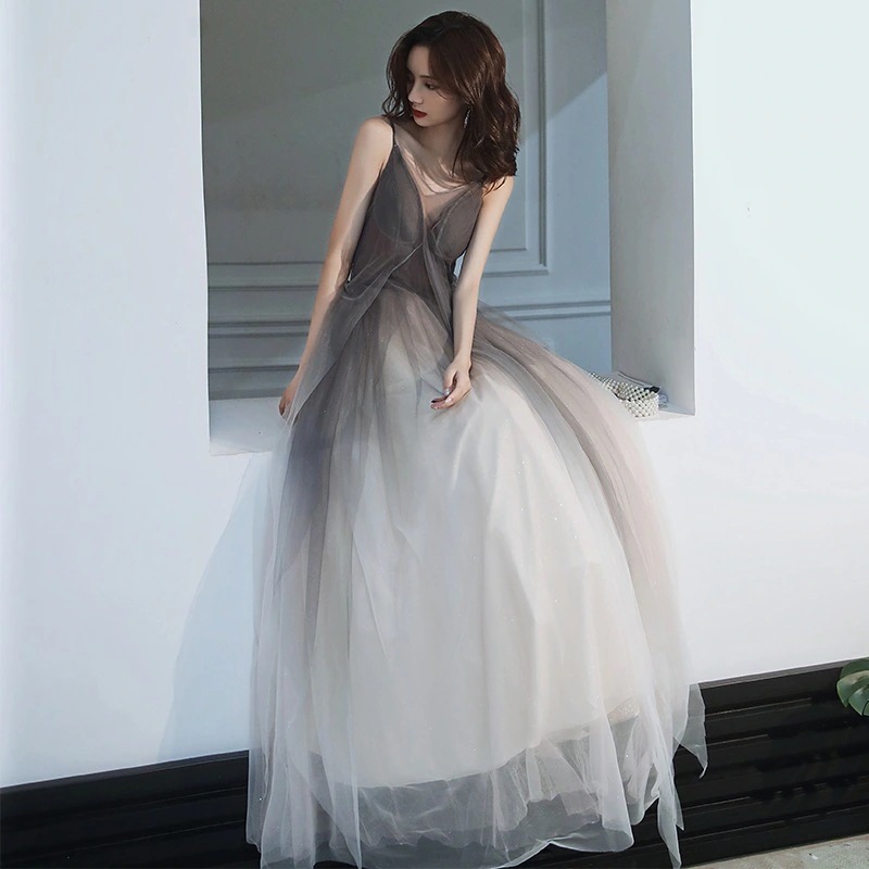 春ドレスワンピース 2024新作着痩せ グラデーション花嫁ロングドレス結婚式ワンピース発表会 ドレスドレス ウェディングドレス成人式 ドレス同窓会 ドレス演奏会 ドレス発表会 ドレス卒業式