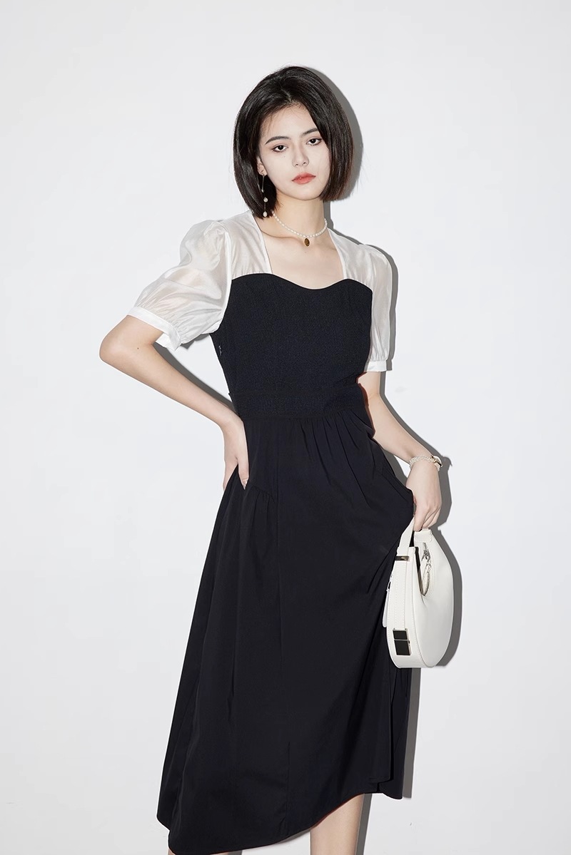 ブラック ドレス フレンチ ドレス パフスリーブ スクエア スプライシング ウエスト スリム スカート 女性 春 夏 個性的 ワンピース 膝丈 ひざ丈 膝下 袖あり 半袖 スクエアネック 襟なし