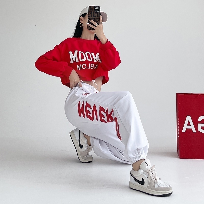 2024人気新作スウェットセットアップレディース春服韓国ファッション長袖tシャツカジュアルワイドパンツ上下二点セクシーへそが出るトップス