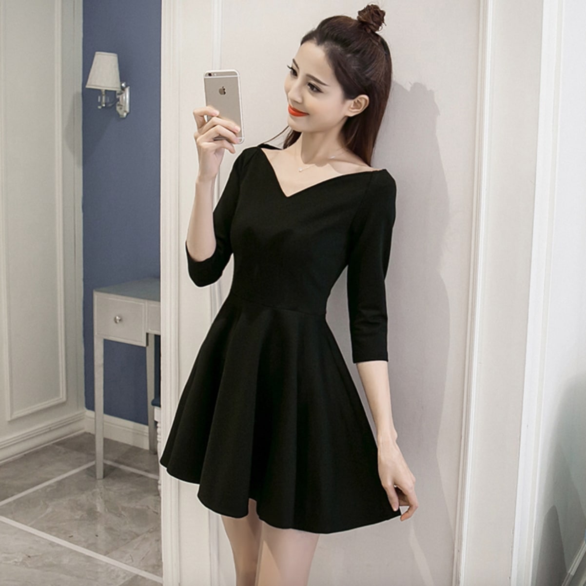 ワンピース デート ワンピドレス ショート ショート丈 袖あり 長袖 Vネック かわいい 大人可愛い きれいめ シンプル カジュアル 大人 上品 おしゃれ お洒落 主役級 存在感 春 秋 10代