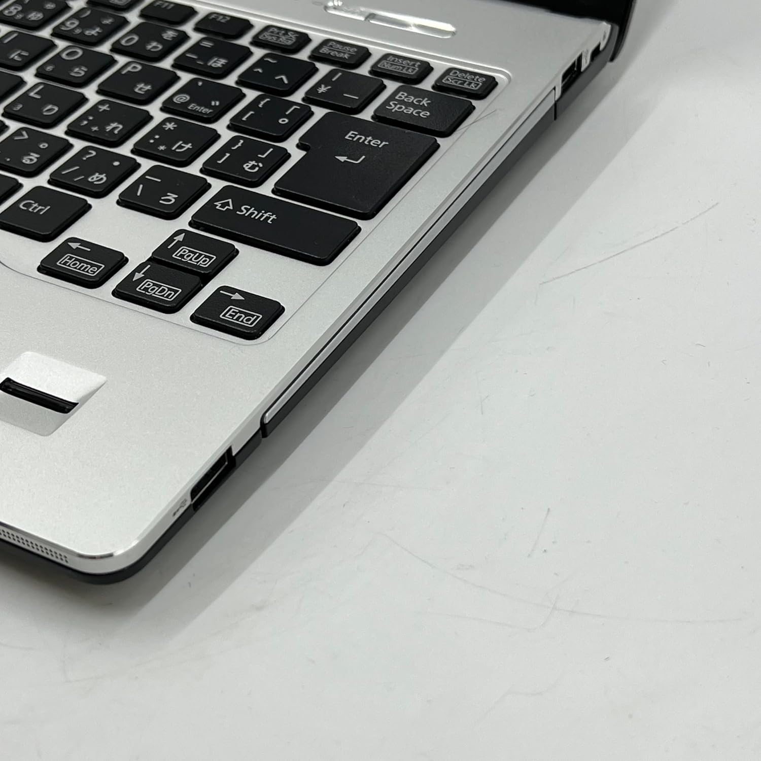 FMV LIFEBOOK S937/R ノート パソコン Core i5 Windows10 SSD 搭載 128GBSSD 4GB 13.3インチ 1920×1080 無線LAN FMVS08001