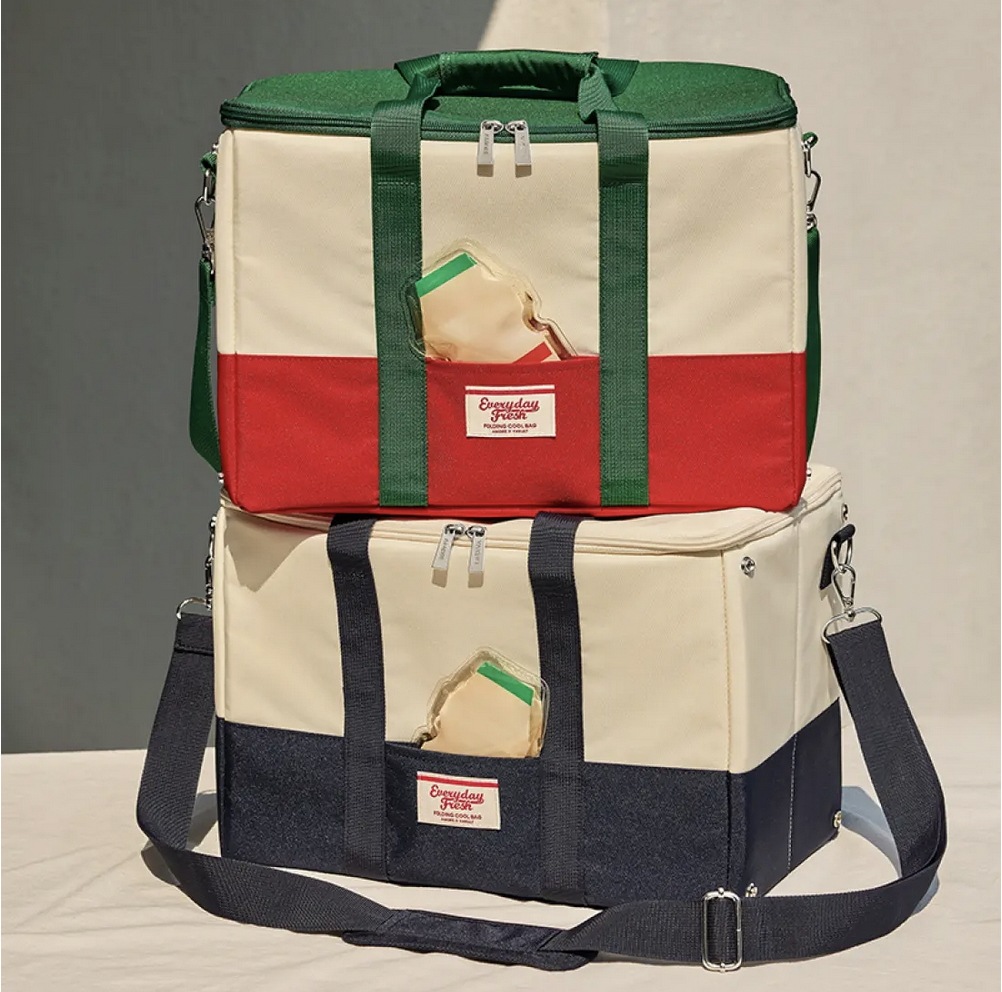 アモーレモール X ヤクルト 保冷バッグ (レッド / ネイビー 選択1)