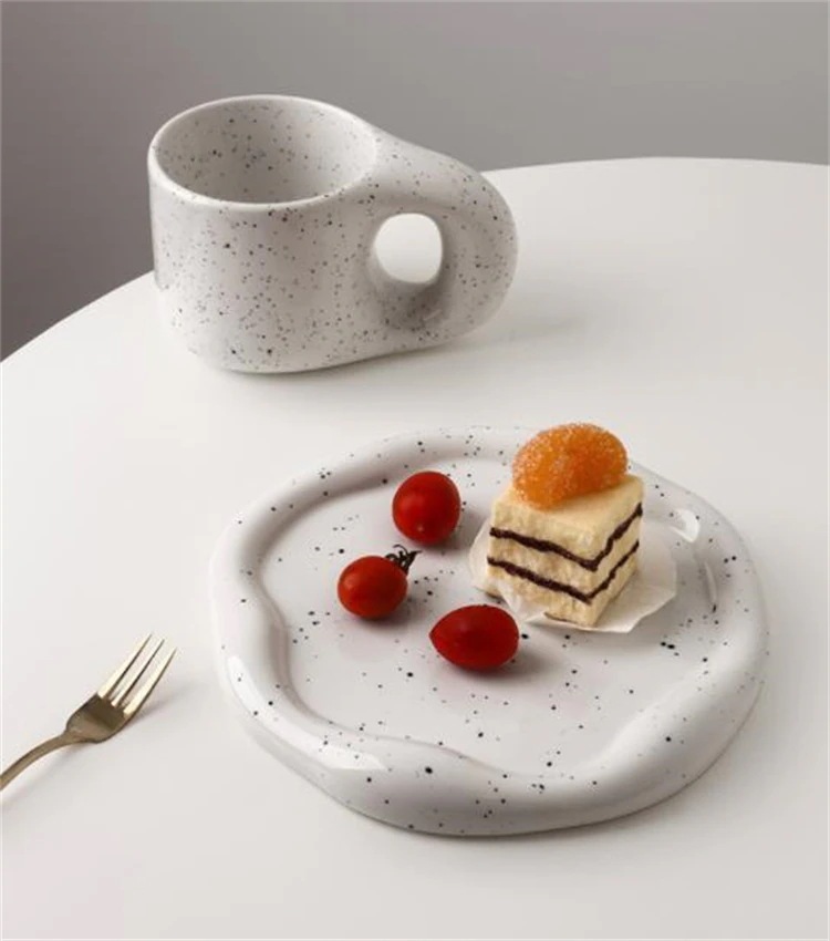 INSスタイル トレイ 収納 ネックレス カジュアル セラミック アクセサリー 装飾 置物 メッキトレイ アイデア