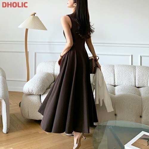 [メガ割りSALE]スクエアネックノースリフレアワンピース 7,488円