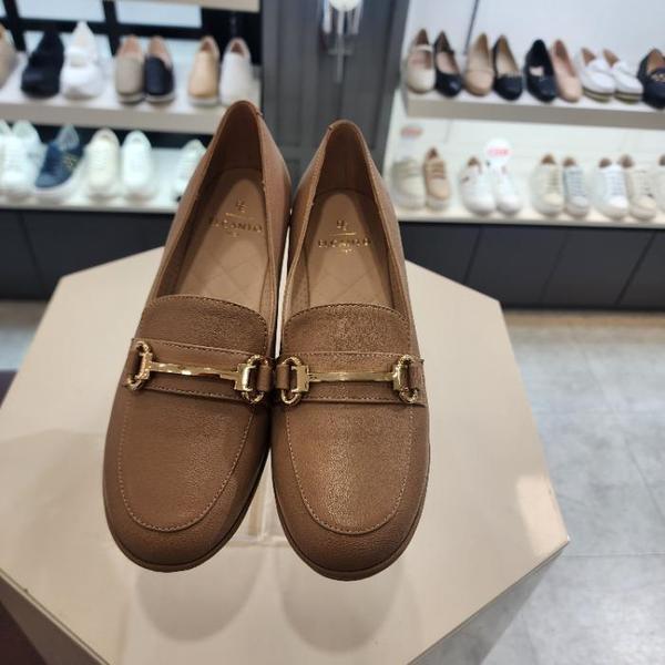 HC10 女性ベージュ厚底超軽量ローファー LCWD70U61335 (45902874)