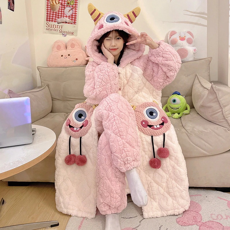 サンゴのパジャマ女性用冬フランネル三層厚手綿入り寝衣長袖秋冬天家服セット