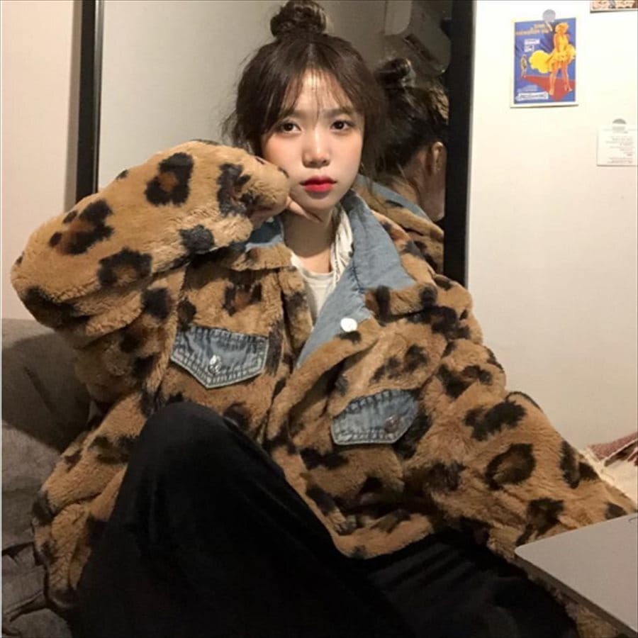 アウター ジャケット 羽織り 2色 ボアコート デニムジャケット リバーシブル ショート ショート丈 袖あり 長袖 Vネック フレア Aライン 厚手生地 かわいい 大人可愛い 綺麗 6,073円