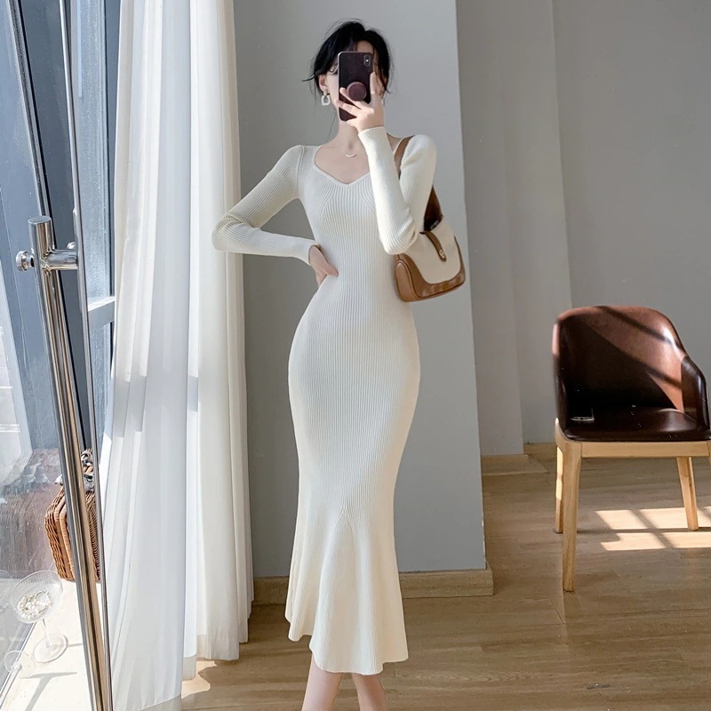 の女性用ソフトワックスニットセータードレスミッドレングススリムフィットとエレガントなハイエンドヒップ抱きフィッシュテールスカート