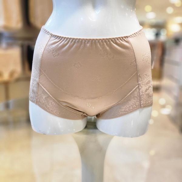 WPT7067_ヒップボリュームパッド ハムパンティー 8,319円