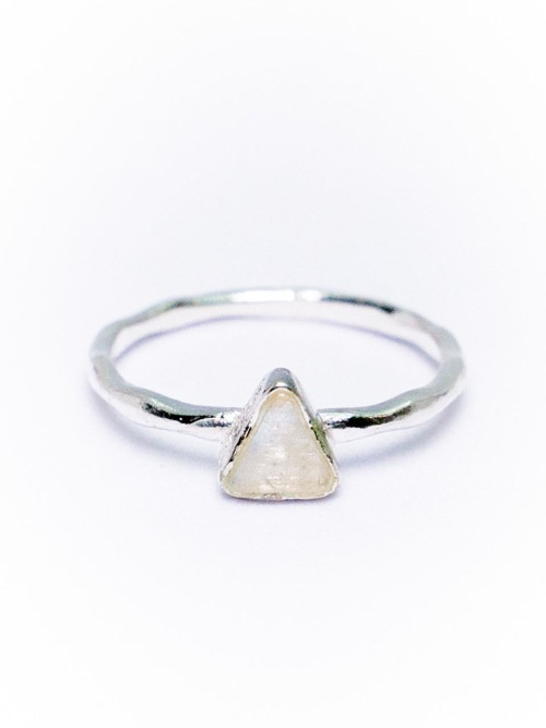 【HARANG】 HR 180R_Rainbow Moonstone Ring(Triangle) 正規品