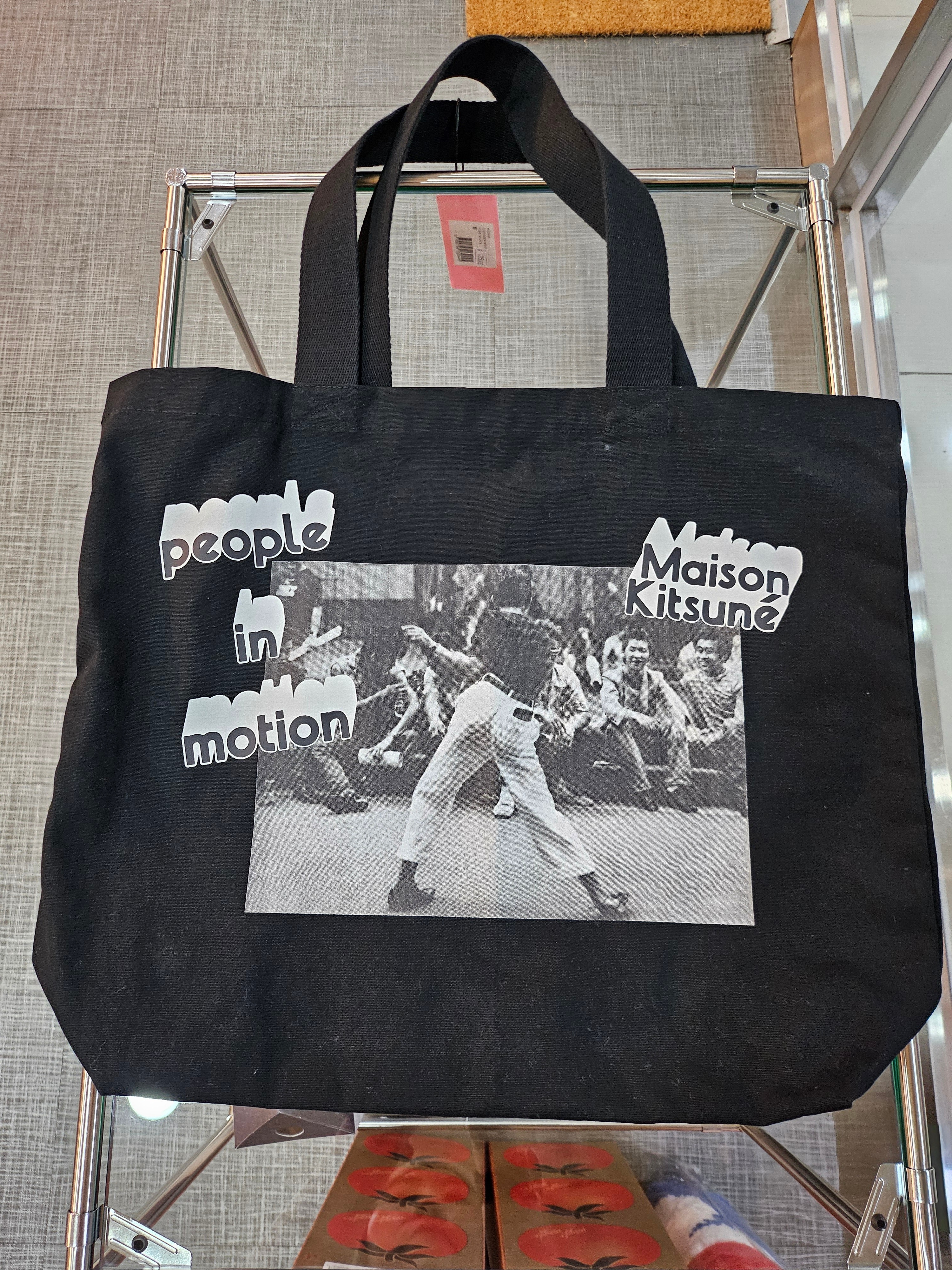 【MAISON KITSNE】 OLY PHOTOGRAPH CLASSIC TOTE BAG : BLACK
